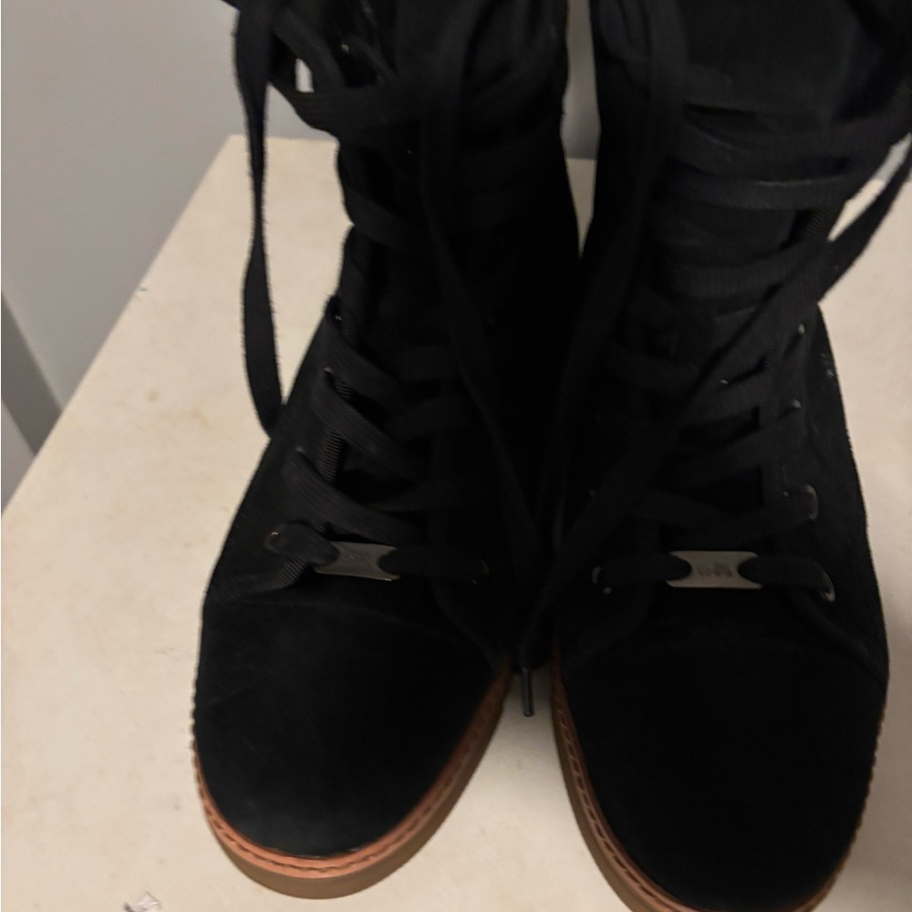 Coach Black Suede Shearling Lace-Up Winter Boots Sneakers – Size 8M Women’s